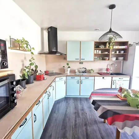 Peaceful House With Pool, 20min From Ocean Сasa de vacaciones *