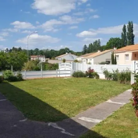 Peaceful House With Pool, 20min From Ocean
