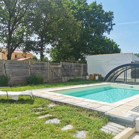 Сasa de vacaciones Peaceful House With Pool, 20min From Ocean *